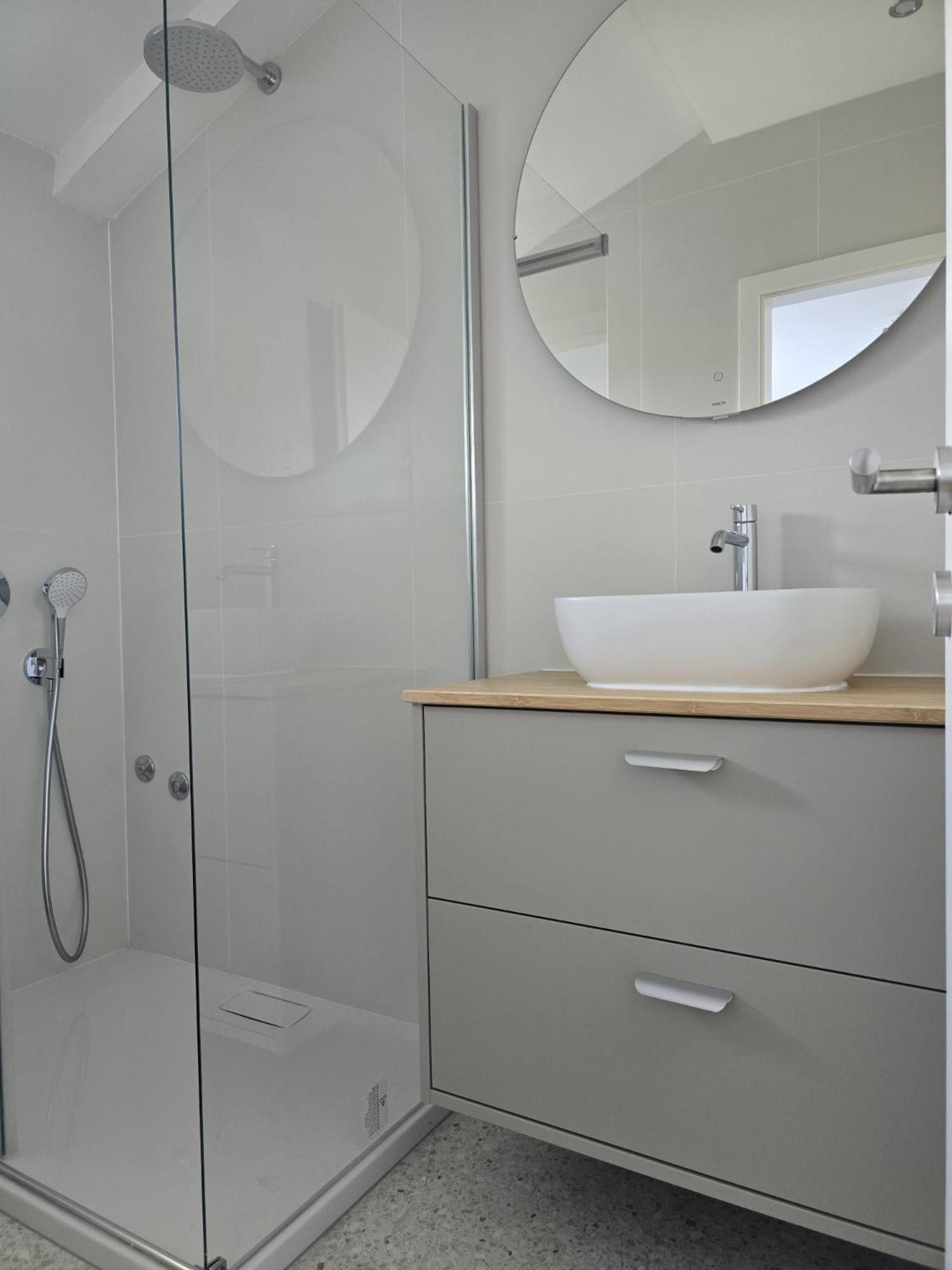 Apartmani Mira Vodice Luaran gambar