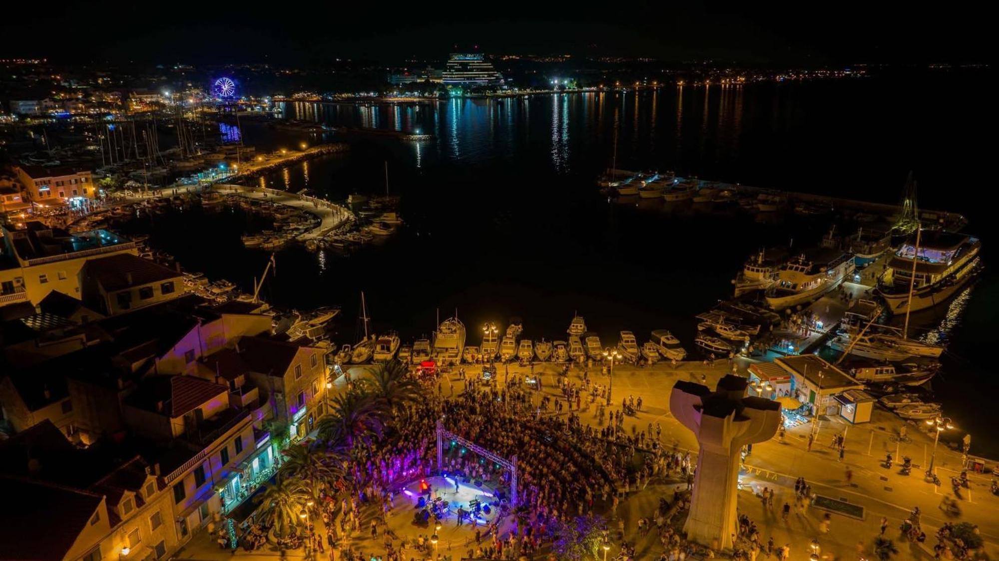 Apartmani Mira Vodice Luaran gambar