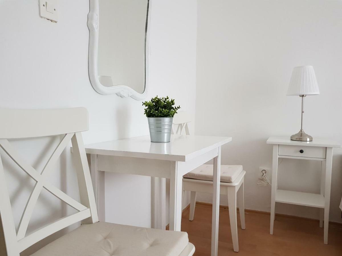 Apartmani Mira Vodice Luaran gambar