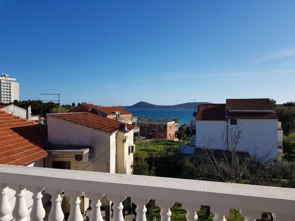 Apartmani Mira Vodice Luaran gambar