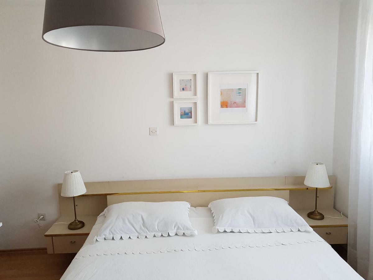 Apartmani Mira Vodice Luaran gambar