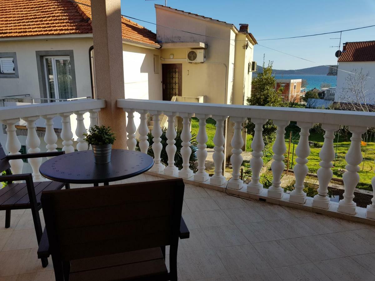 Apartmani Mira Vodice Luaran gambar