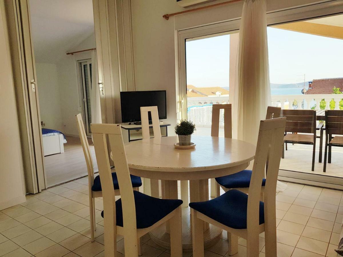 Apartmani Mira Vodice Luaran gambar