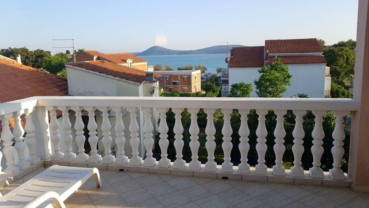 Apartmani Mira Vodice Luaran gambar
